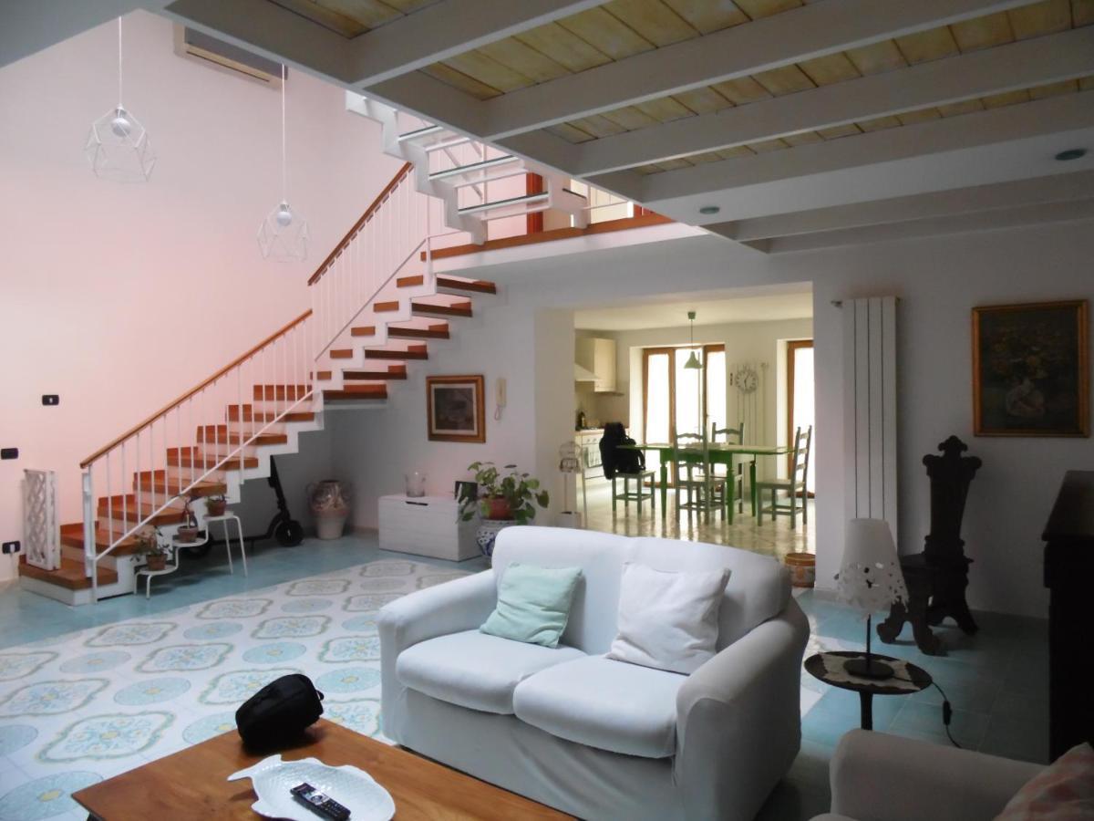 Ferienwohnung A Casa Di Monica Pozzuoli Exterior foto