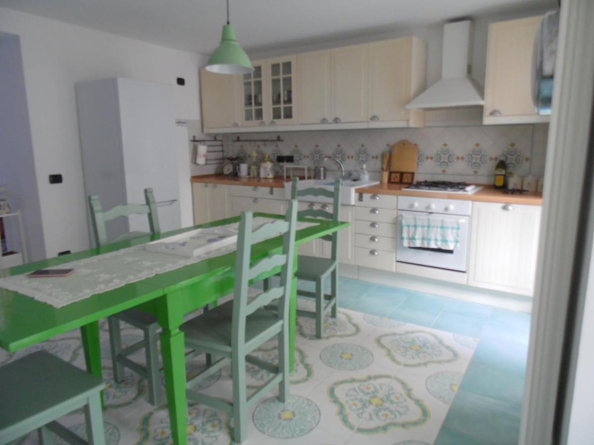 Ferienwohnung A Casa Di Monica Pozzuoli Exterior foto