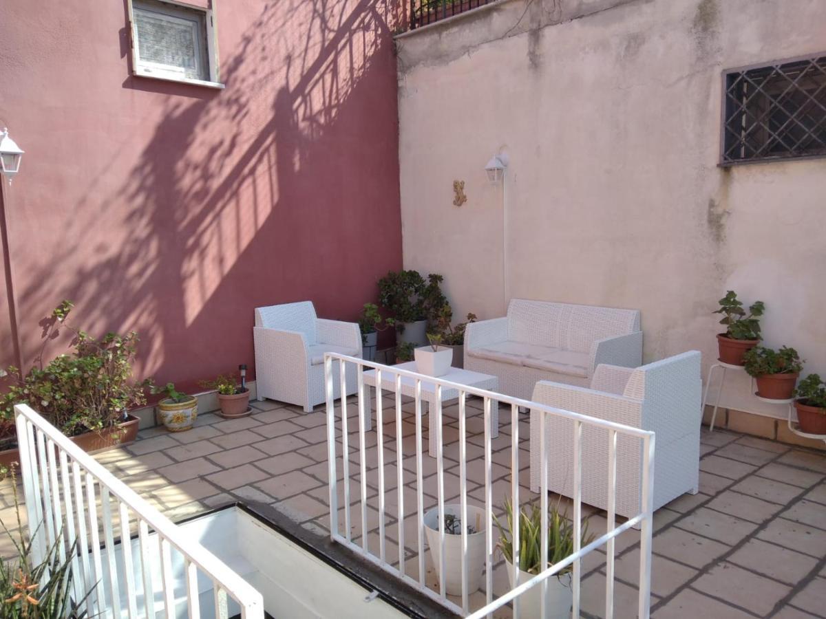 Ferienwohnung A Casa Di Monica Pozzuoli Exterior foto