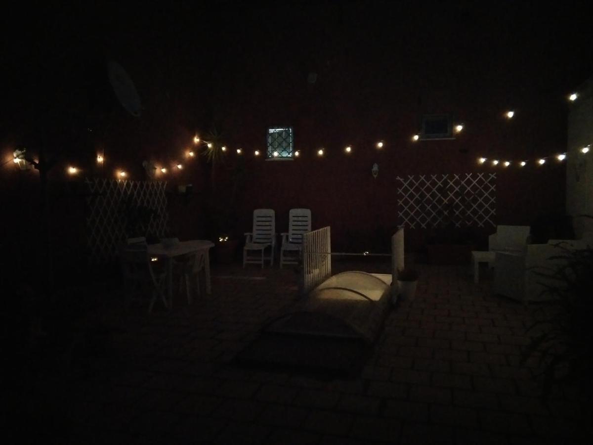 Ferienwohnung A Casa Di Monica Pozzuoli Exterior foto