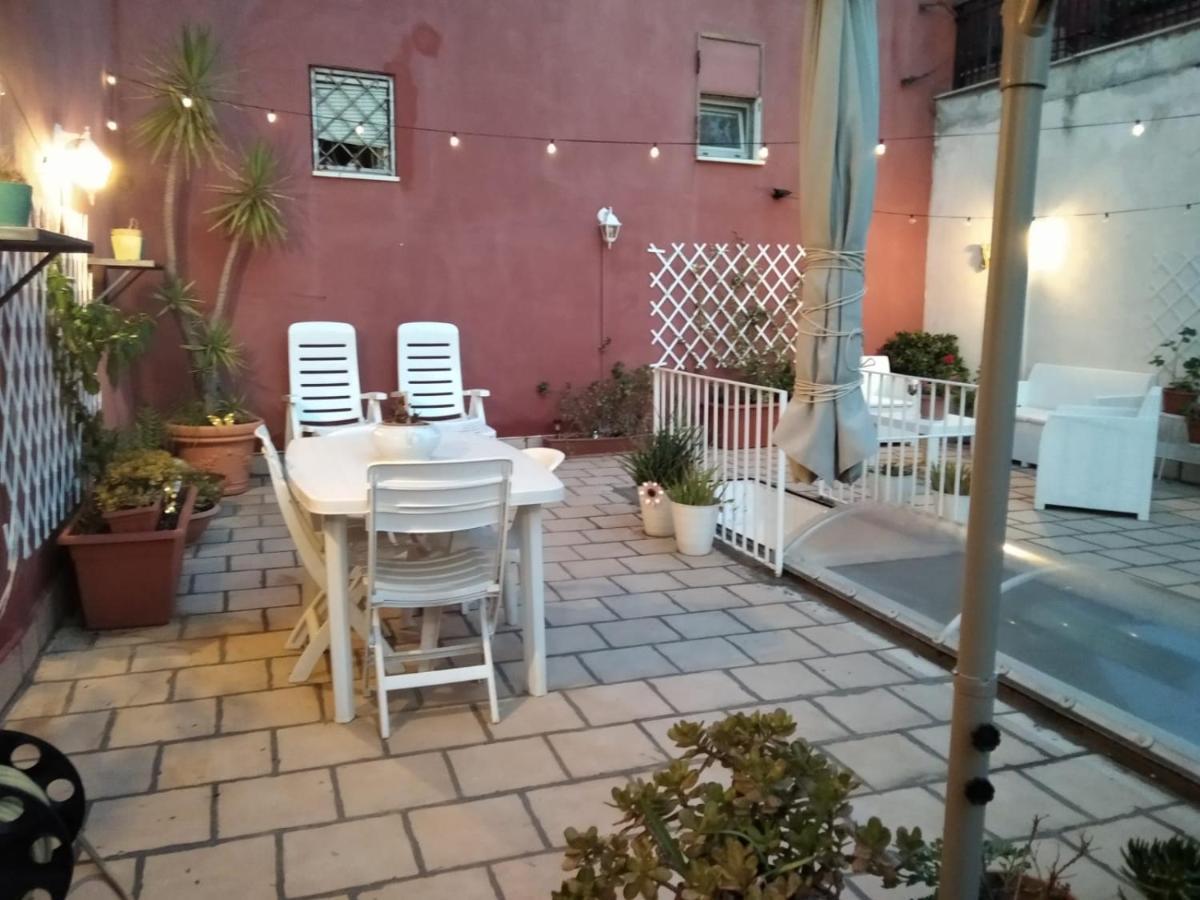 Ferienwohnung A Casa Di Monica Pozzuoli Exterior foto